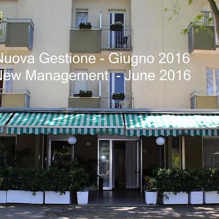 Hotel Leda Rimini Kültér fotó