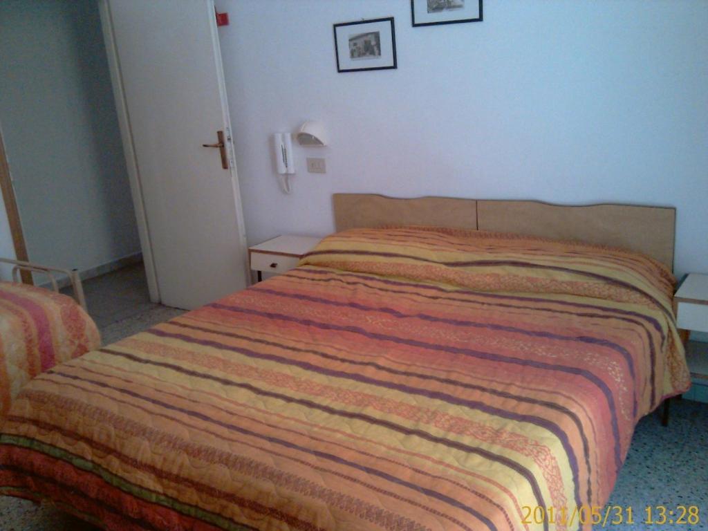 Hotel Leda Rimini Kültér fotó
