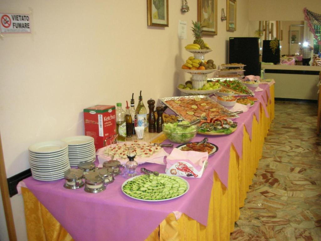 Hotel Leda Rimini Kültér fotó