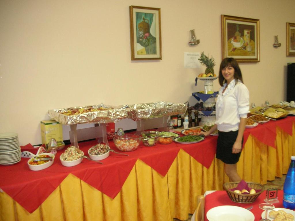 Hotel Leda Rimini Kültér fotó