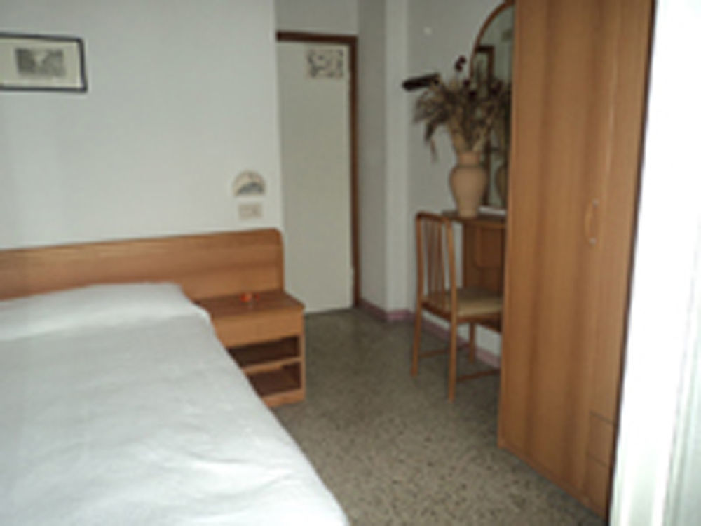 Hotel Leda Rimini Kültér fotó
